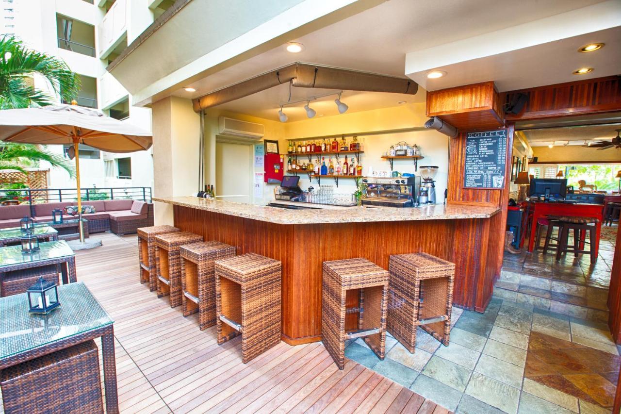 Equus Hotel Honolulu Bagian luar foto
