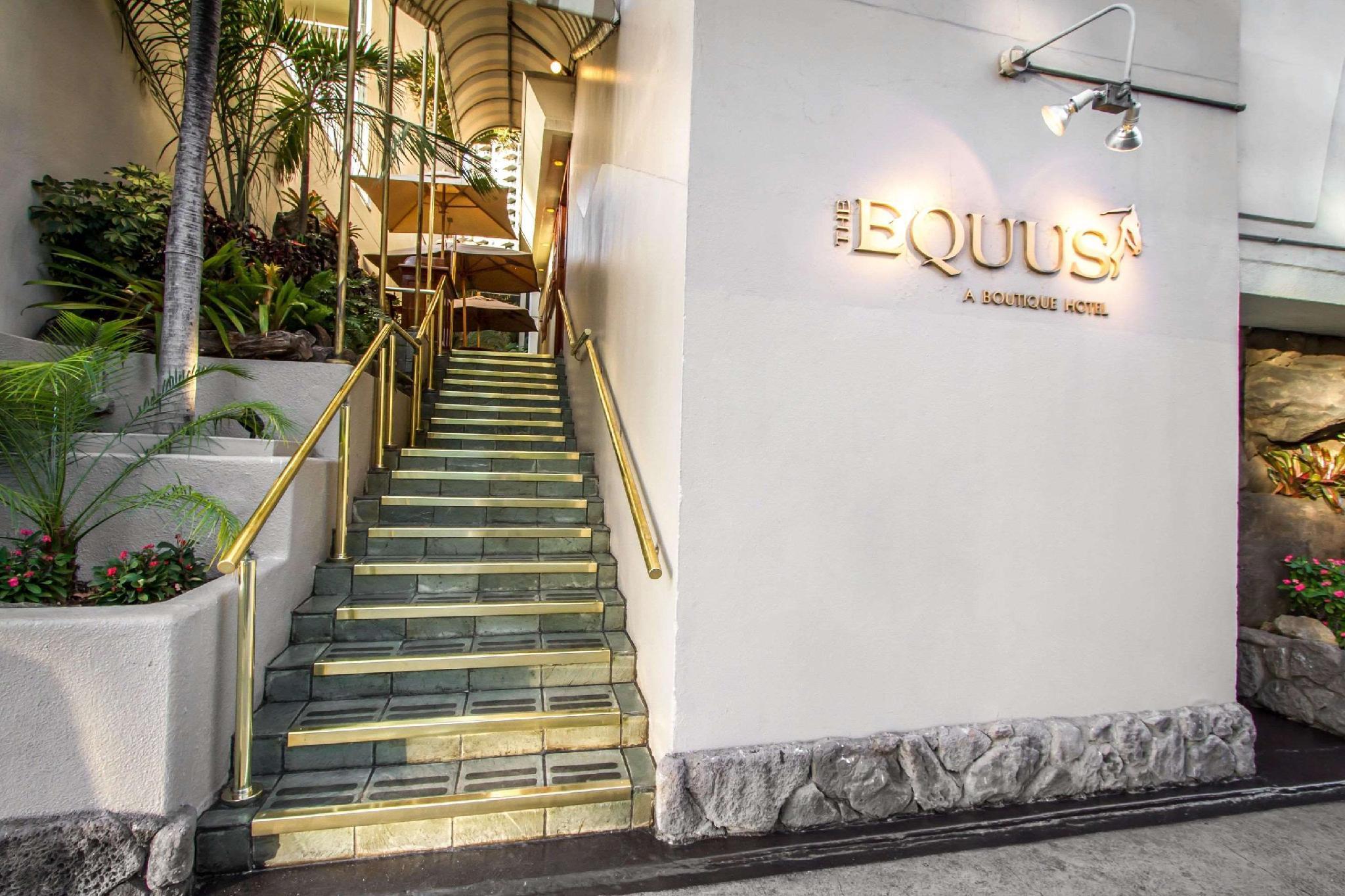 Equus Hotel Honolulu Bagian luar foto